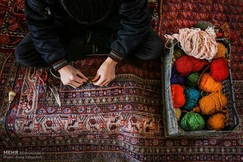تصویر 1 از نخ اکریلیک ایرانی با کیفیت بالا و دوام مناسب